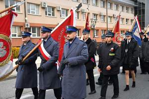 Poczet sztandarowy policjantów