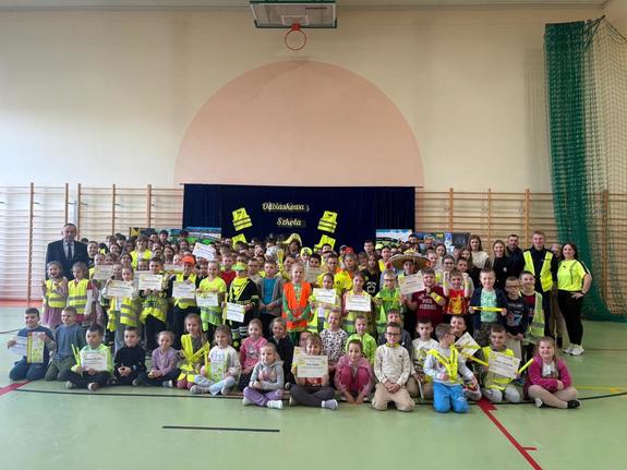 Uczestnicy plebiscytu Odblaskowa szkoła